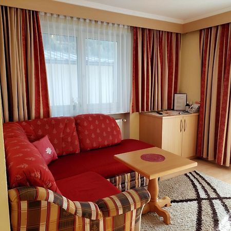 Haus Tanja Apartment Längenfeld Екстериор снимка