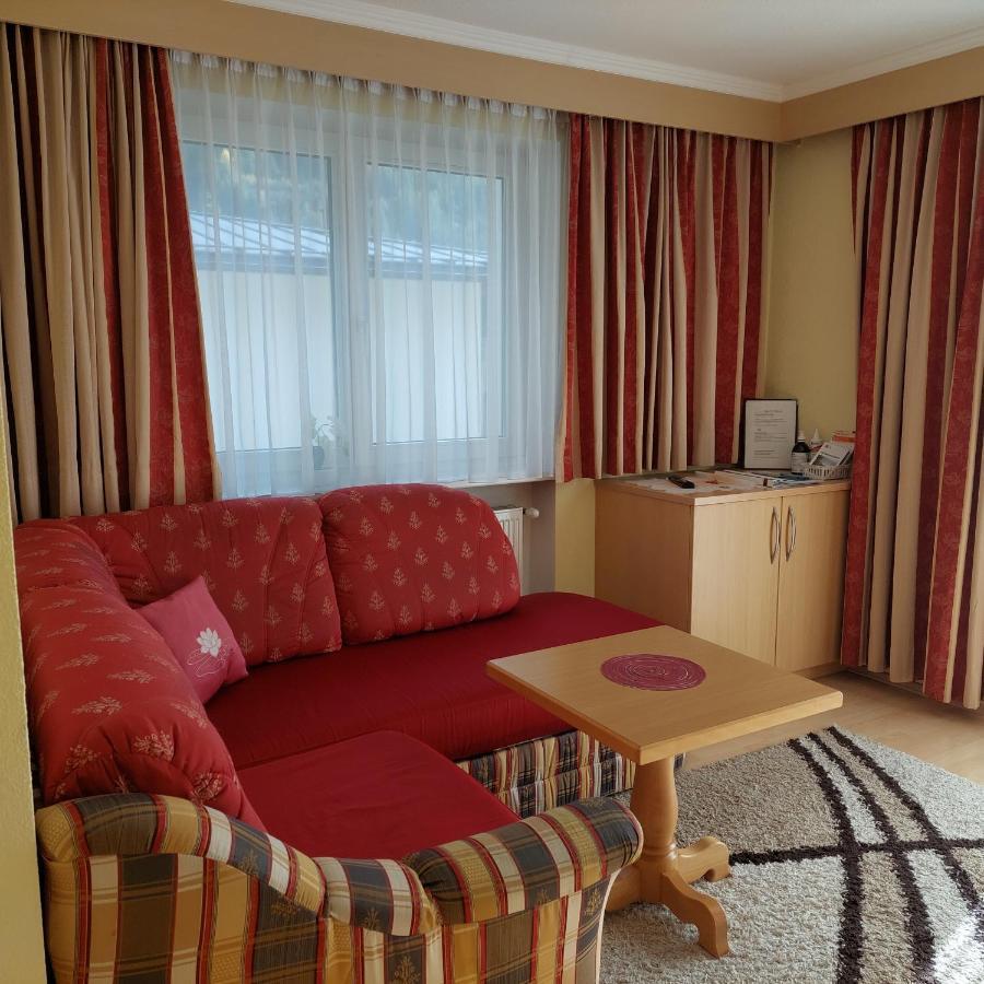 Haus Tanja Apartment Längenfeld Екстериор снимка