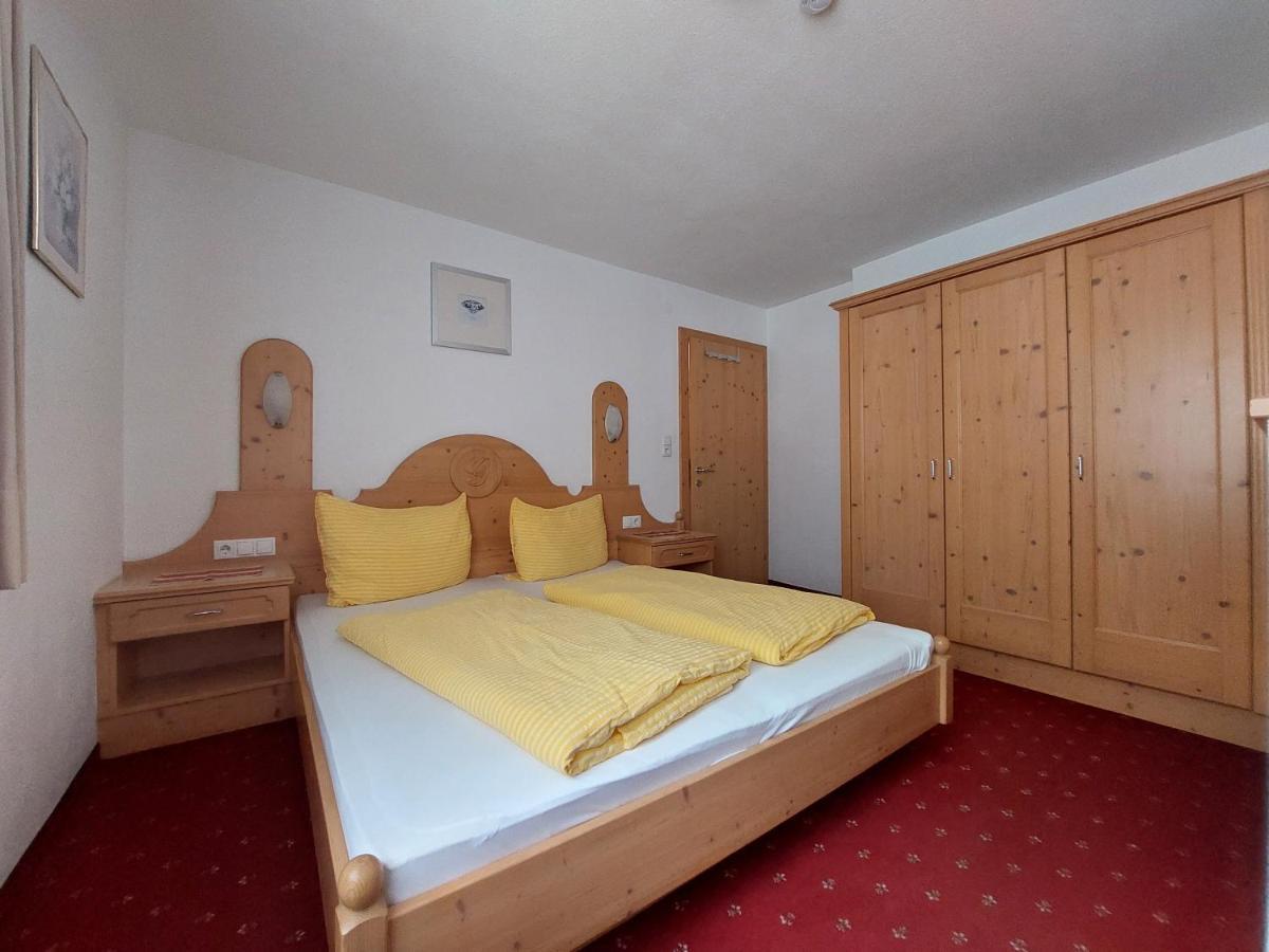 Haus Tanja Apartment Längenfeld Екстериор снимка