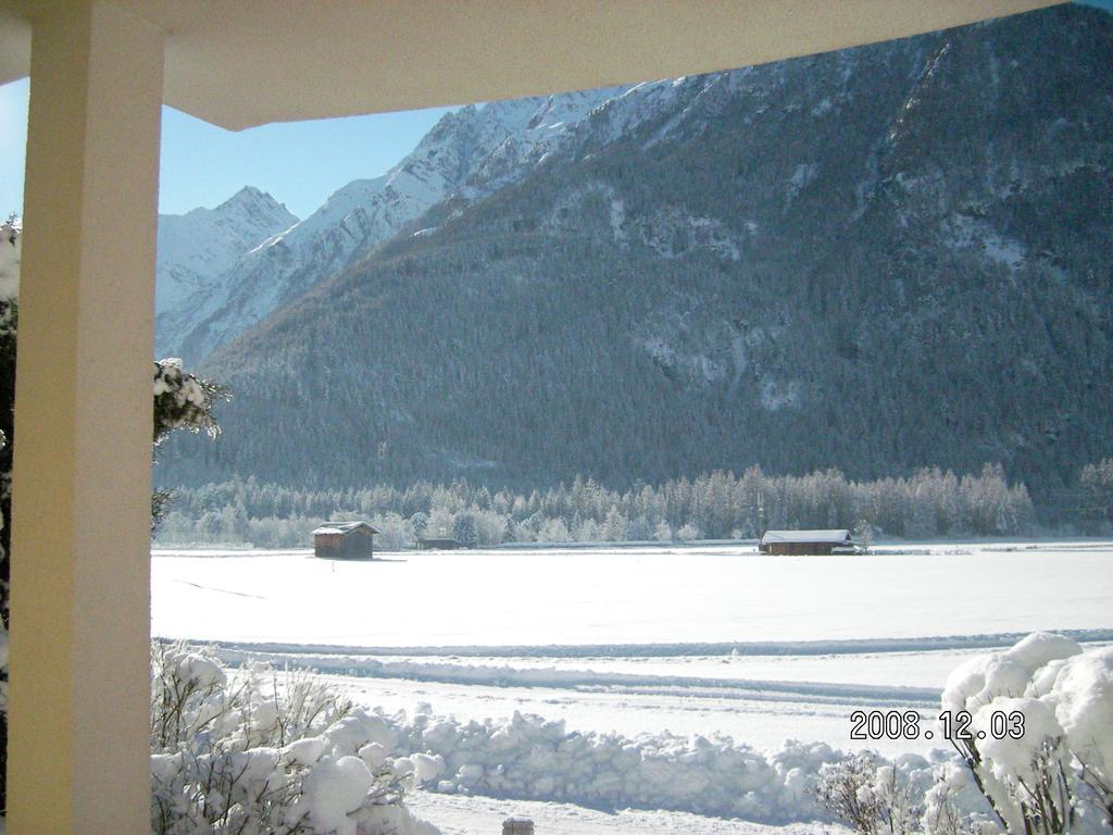 Haus Tanja Apartment Längenfeld Стая снимка