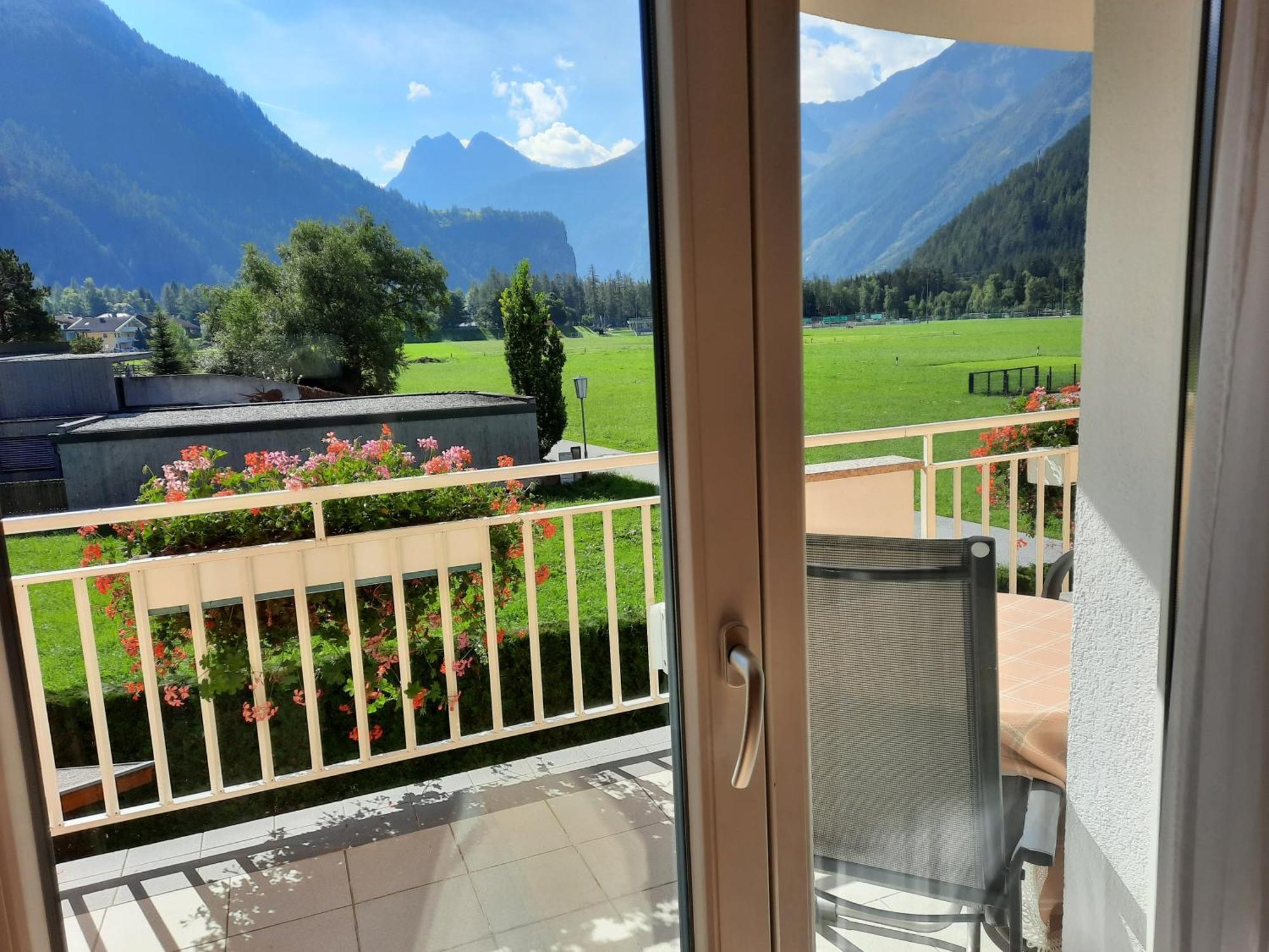Haus Tanja Apartment Längenfeld Екстериор снимка